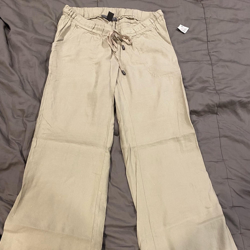 A Pea in the Pod linen maternity pants
